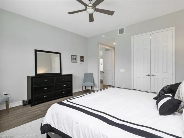 4758 Stratford Ct 1302, Naples, Florida 34105