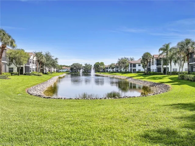 4758 Stratford Ct 1302, Naples, Florida 34105