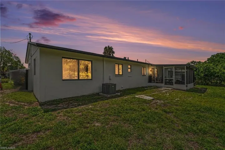 73 Cardinal Dr, North Fort Myers, Florida 33917