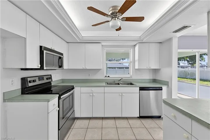 1401 Se 3rd St, Cape Coral, Florida 33990