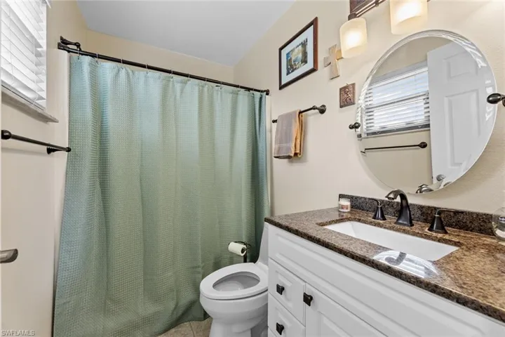 9290  Lake Park  DR, Fort Myers, FL 33919