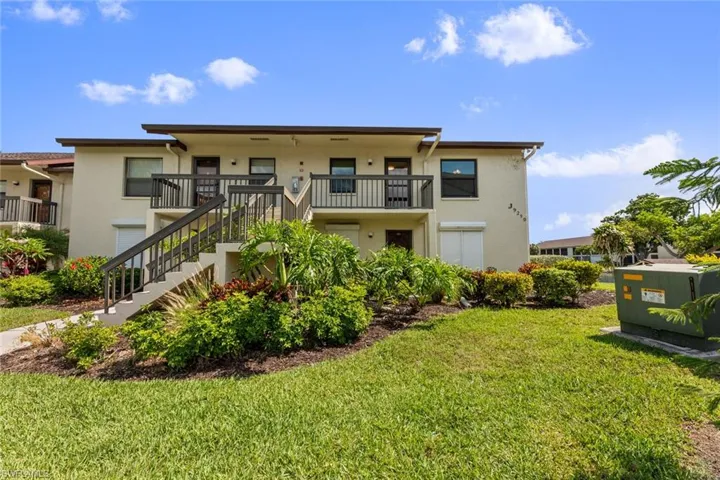 9290  Lake Park  DR, Fort Myers, FL 33919