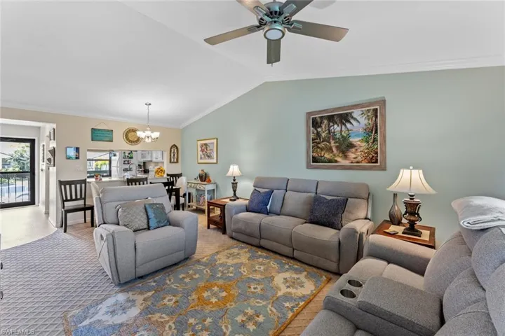 9290  Lake Park  DR, Fort Myers, FL 33919