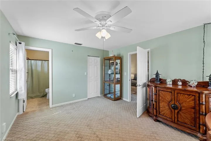 9290  Lake Park  DR, Fort Myers, FL 33919