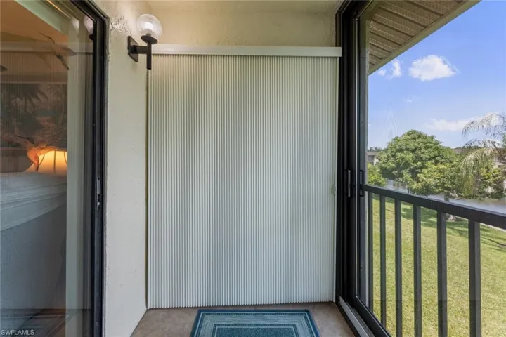 9290  Lake Park  DR, Fort Myers, FL 33919