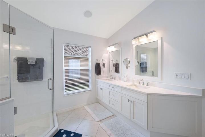 8437 Indian Wells WAY, NAPLES FL 34113