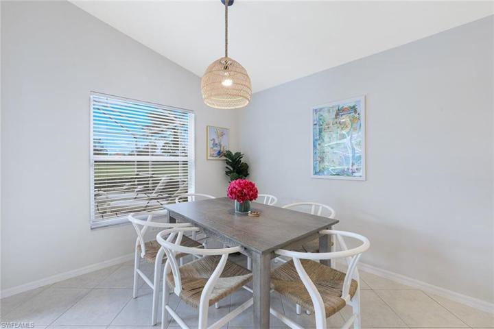 8437 Indian Wells WAY, NAPLES FL 34113