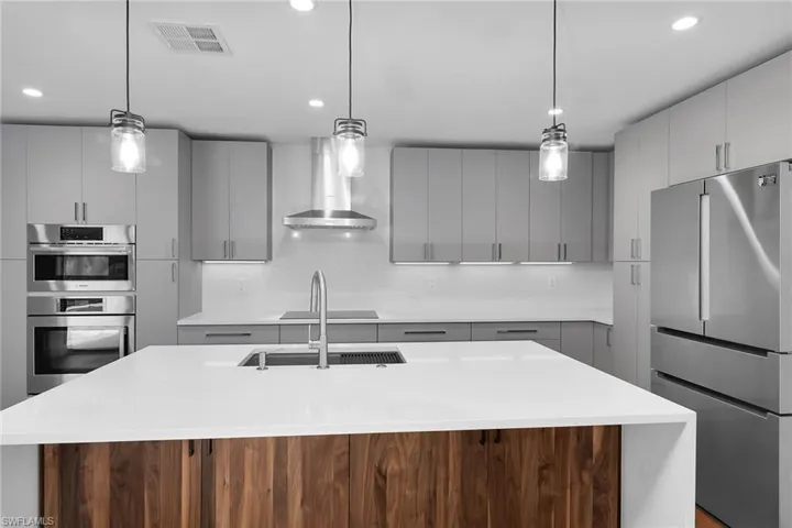 190 Dan River Ct, Marco Island, Florida 34145