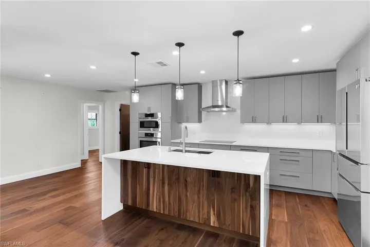 190 Dan River Ct, Marco Island, Florida 34145