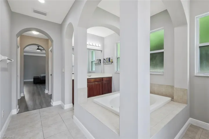 1711 Sarazen Pl, Naples, Florida 34120