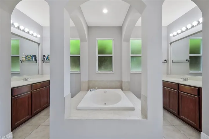1711 Sarazen Pl, Naples, Florida 34120