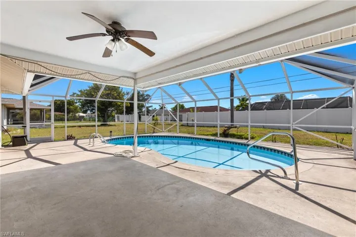1944 Country Club Blvd, Cape Coral, Florida 33990