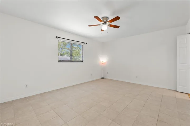 1944 Country Club Blvd, Cape Coral, Florida 33990