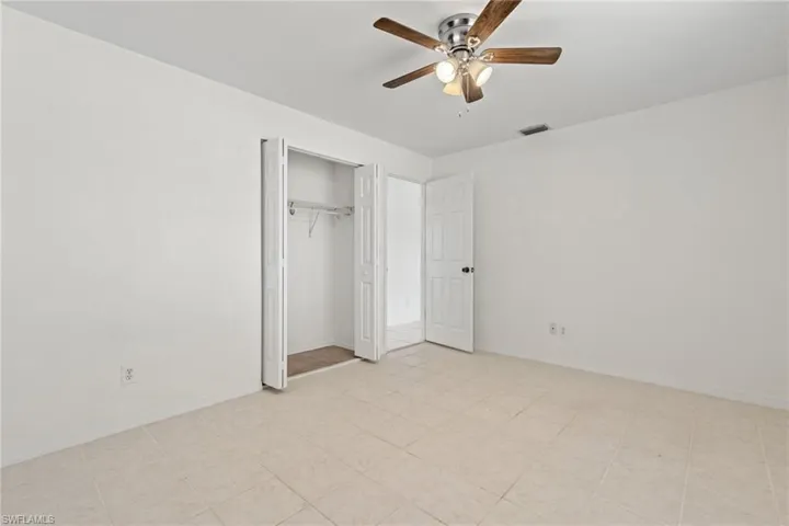1944 Country Club Blvd, Cape Coral, Florida 33990