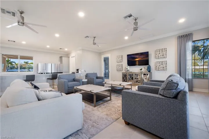 998 Enbrook Loop, Naples, Florida 34114