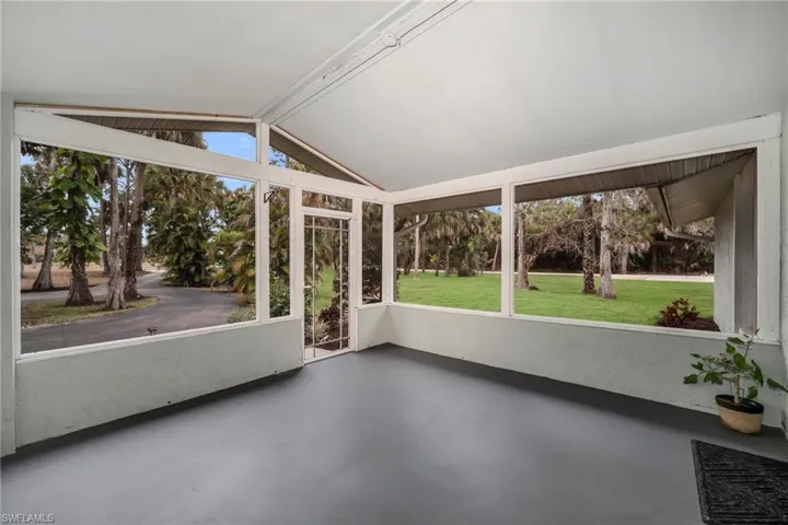1840 23rd St Sw, Naples, Florida 34117