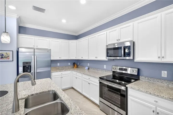 11172  Shady Lake  RUN, Fort Myers, FL 33913
