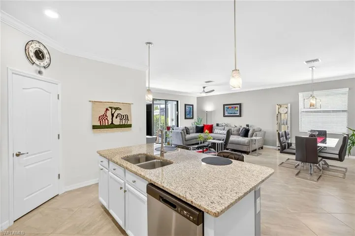 11172  Shady Lake  RUN, Fort Myers, FL 33913