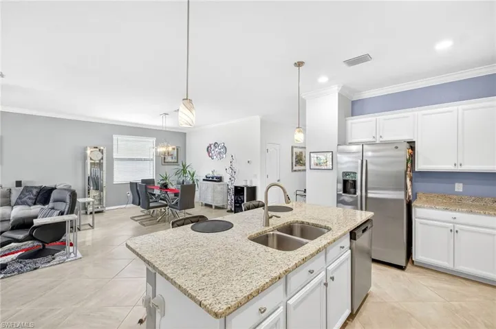 11172  Shady Lake  RUN, Fort Myers, FL 33913