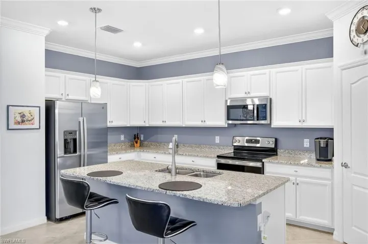 11172  Shady Lake  RUN, Fort Myers, FL 33913