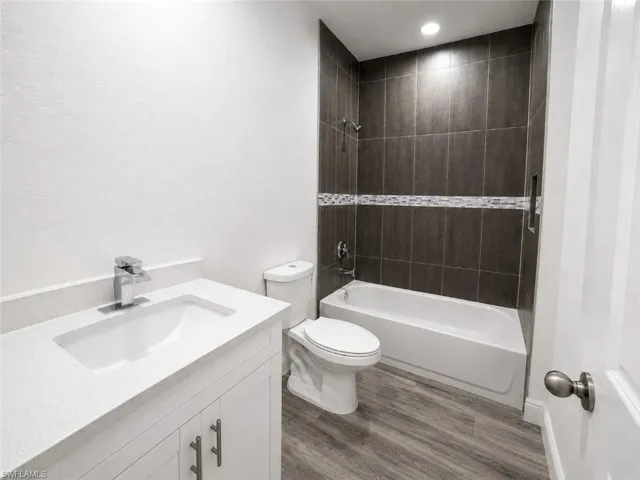 2nd bathroom