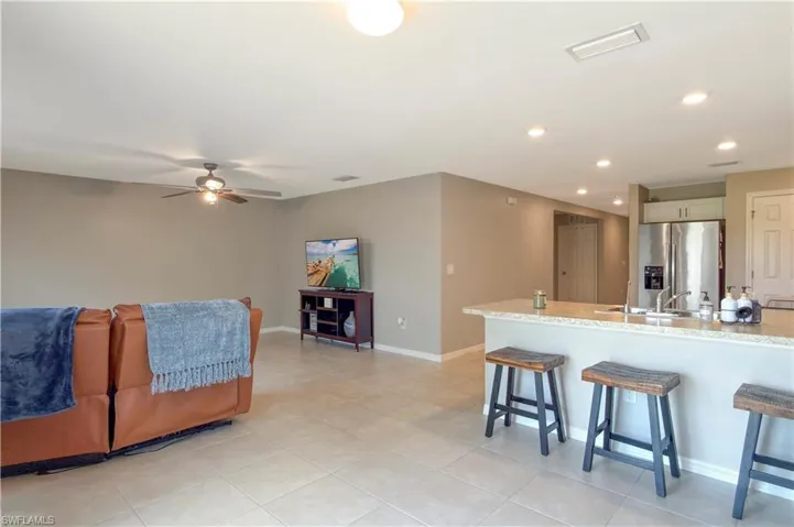4323 Ne 21st Ave, Cape Coral, Florida 33909