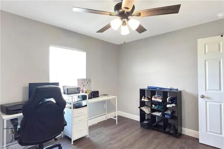 4323 Ne 21st Ave, Cape Coral, Florida 33909