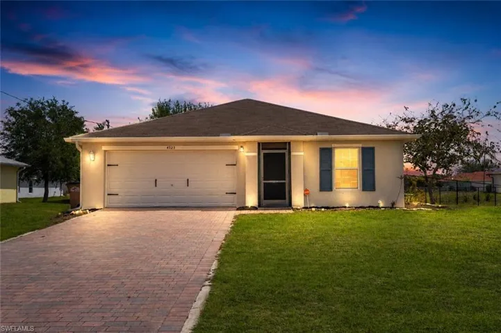 4323 Ne 21st Ave, Cape Coral, Florida 33909