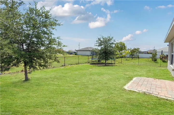 4323 Ne 21st Ave, Cape Coral, Florida 33909
