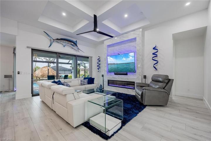 3421 SW 25th CT, CAPE CORAL FL 33914