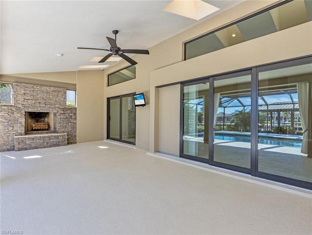 Covered Lanai & Wood-burning Fireplace