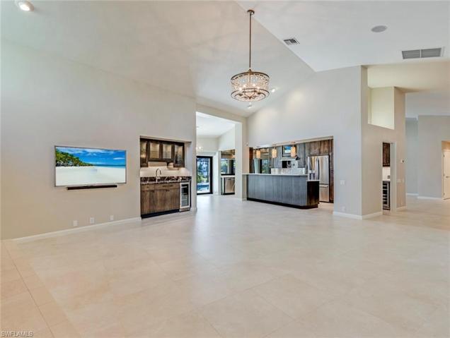Great Room to Kitchen & Casual Dining
