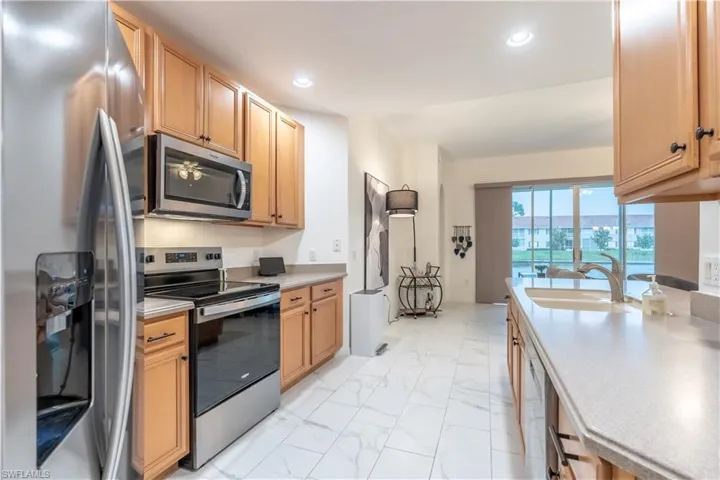 6817 Sterling Greens Dr 102, Naples, Florida 34104