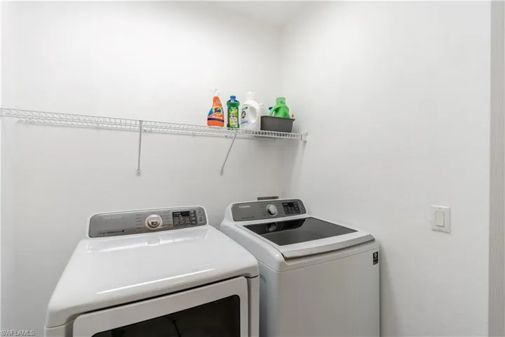 6817 Sterling Greens Dr 102, Naples, Florida 34104
