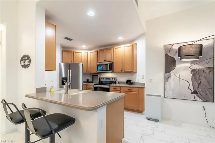6817 Sterling Greens Dr 102, Naples, Florida 34104