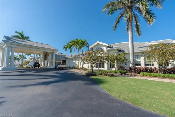 6817 Sterling Greens Dr 102, Naples, Florida 34104