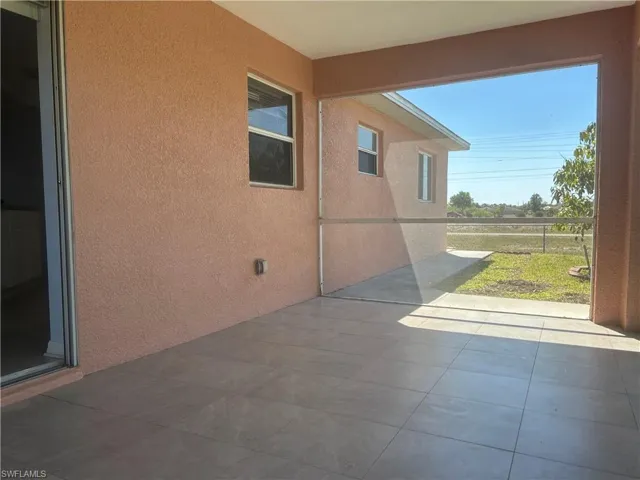 Lanai with Dining Area entrance to the left