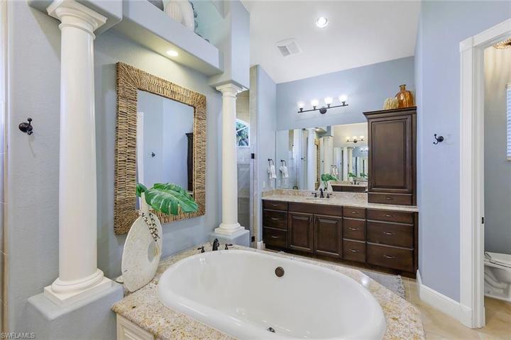 Second Sink Area, Private Toilet Room