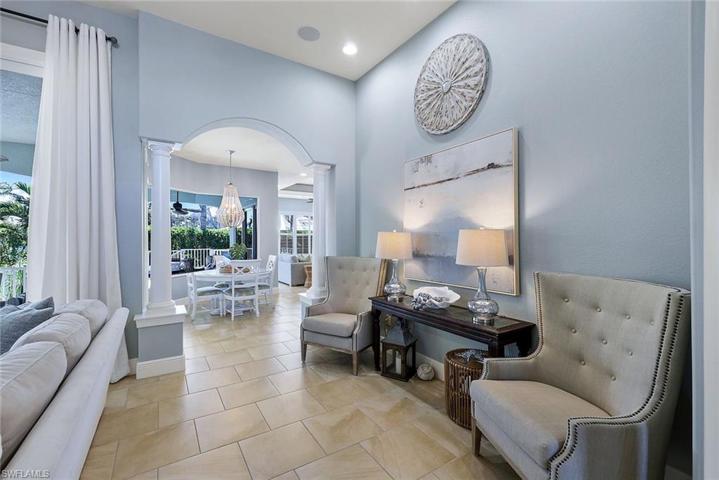 Welcoming Kitchen Breakfast Room with Mitered Gas Windows
