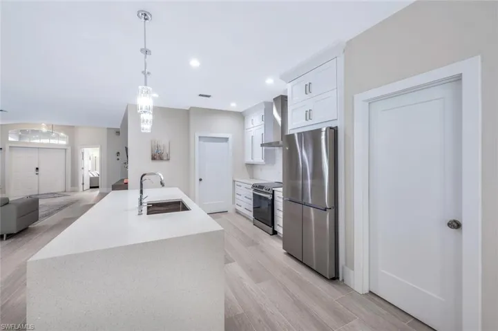 8260 Laurel Lakes Blvd, Naples, Florida 34119