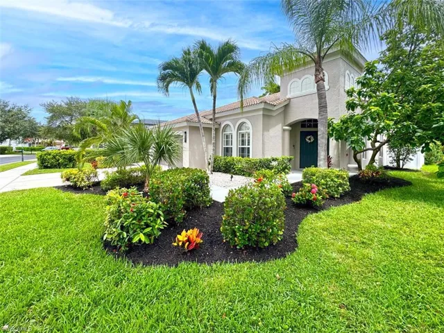 8260 Laurel Lakes Blvd, Naples, Florida 34119