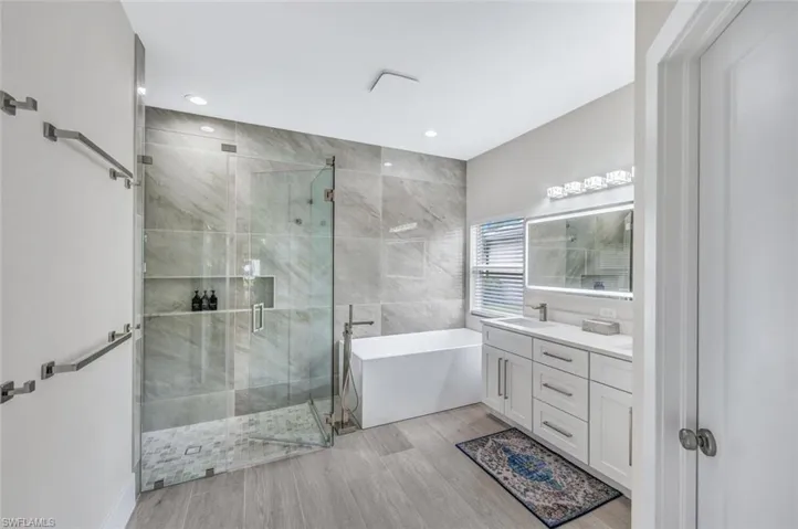 8260 Laurel Lakes Blvd, Naples, Florida 34119