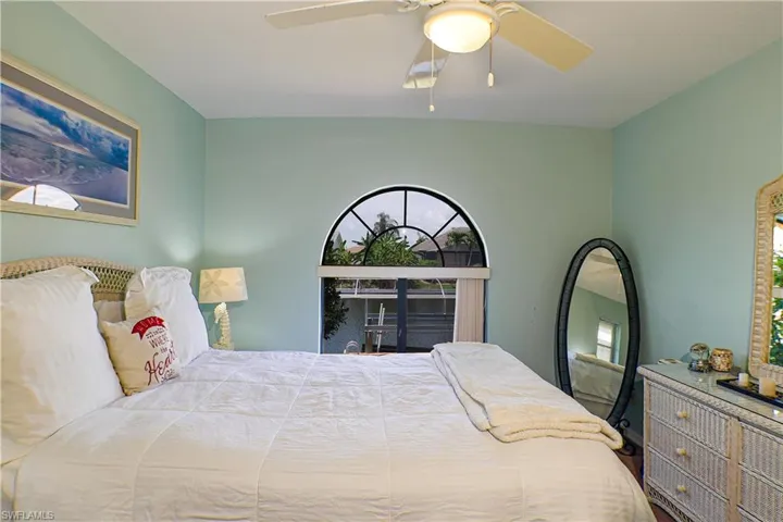 Bedroom with ceiling fan