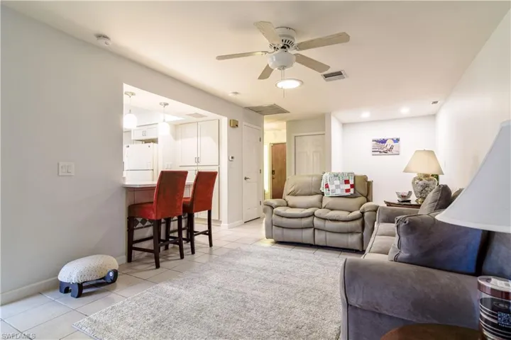 4554  Vinewood  CIR, North Fort Myers, FL 33903