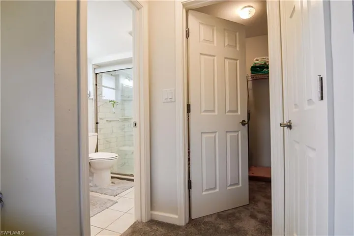 4554  Vinewood  CIR, North Fort Myers, FL 33903
