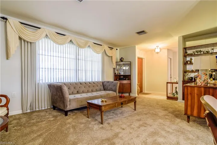 4554  Vinewood  CIR, North Fort Myers, FL 33903