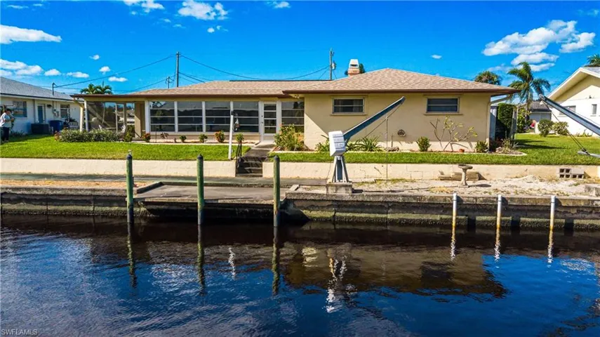 4554  Vinewood  CIR, North Fort Myers, FL 33903
