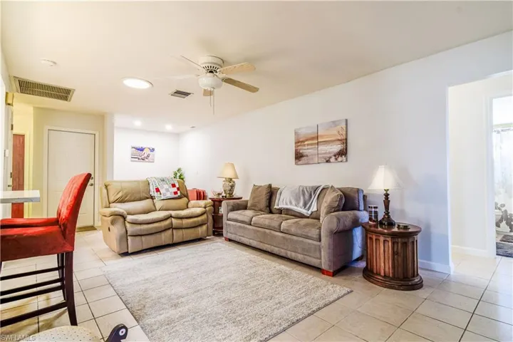4554  Vinewood  CIR, North Fort Myers, FL 33903
