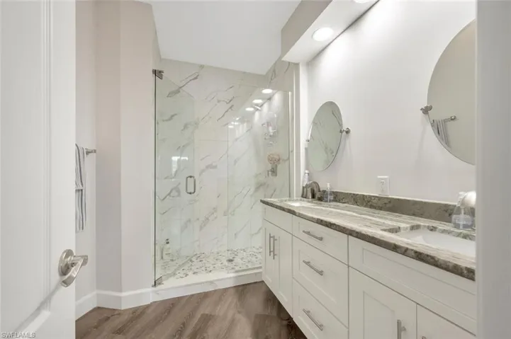 8395  Excalibur  CIR, Naples, FL 34108
