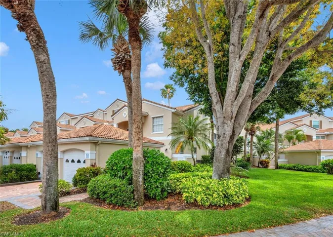 8395  Excalibur  CIR, Naples, FL 34108